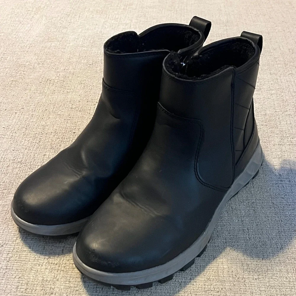 Khombu Womens Black Faux Fur Lined Winter Boots Side Zip Ankle‎ Booties Size 6